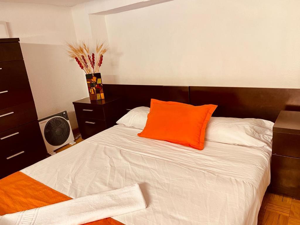 Apartments Plaza Callao Madrid Dış mekan fotoğraf